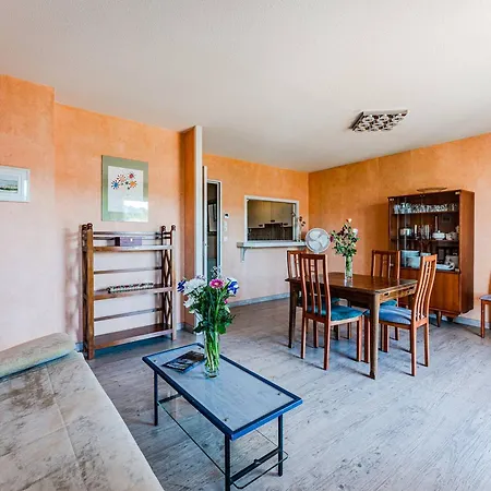 T2 à Avec Balcon, Parking Sécurisé, Proche Gare Sncf Et Commerces - Fr-1-433-32